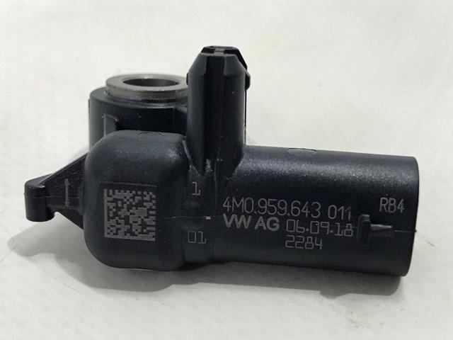 Датчик Ейрбег передній 4M0959643 VAG
