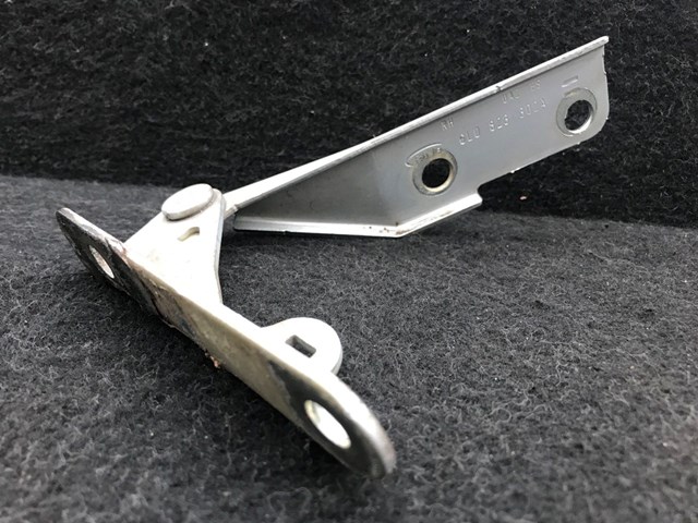 Петля капота, права 6L0823302A VAG