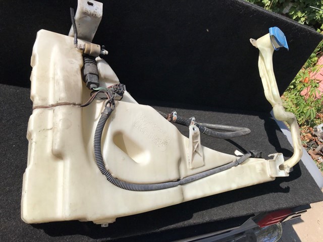 Бачок для омивайки 7L0955453D VAG
