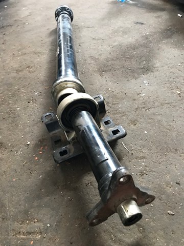 Вал карданний задній 7L6521102H VAG