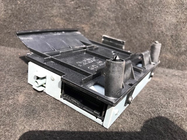Модуль керування камерою 7L6907441 VAG