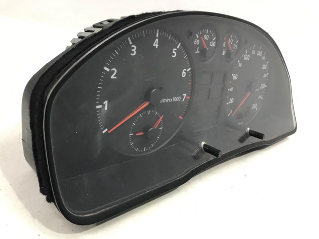 Панель приладів 8D0919033C VAG