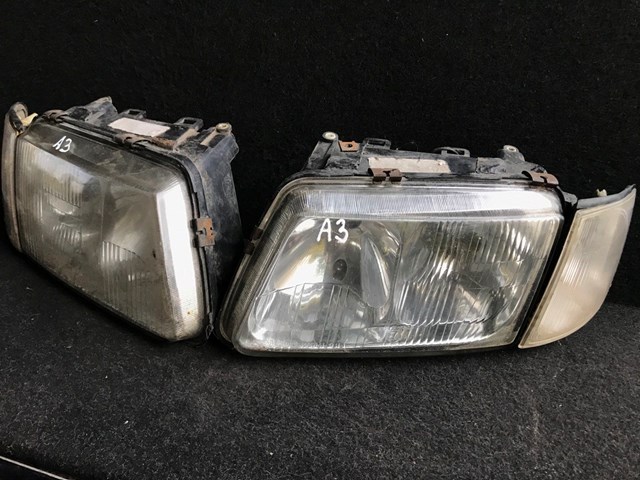 Блок фара ліва 8L0941029 VAG