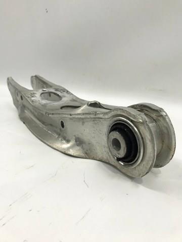 Балансир задній нижній 8W0505311E VAG