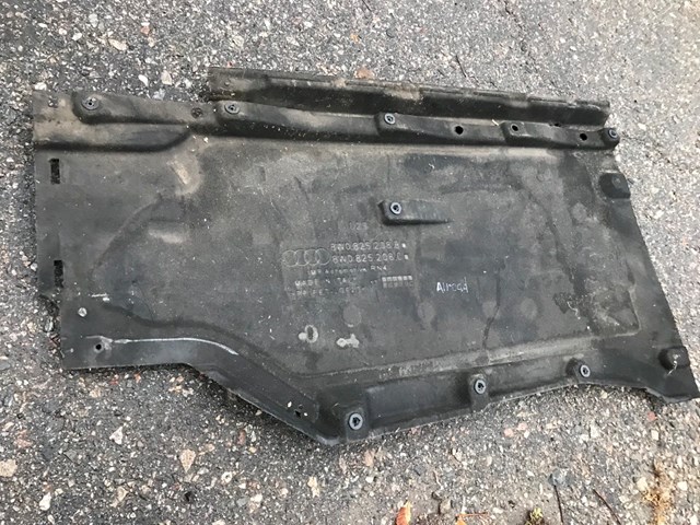 Захист днища, правий 8W0825208C VAG