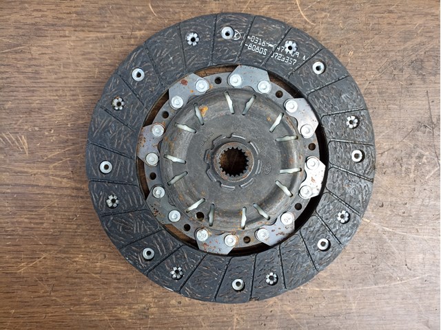 Диск зчеплення ведений 323078310 LUK