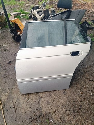 Двері задні, ліві 41528266725 BMW
