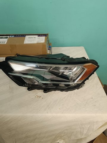 Блок фара ліва 17A941035A VAG