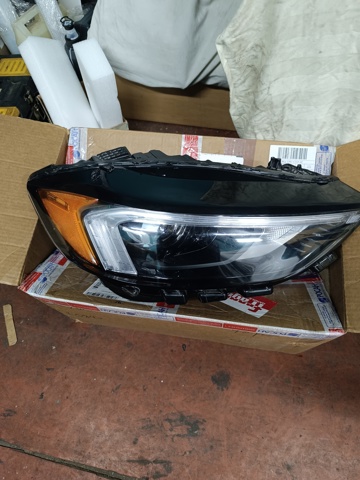 Фара комбінована, передня KT4B13W029CH FORD