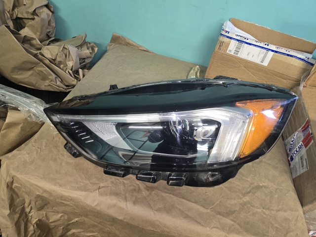 Фара ліва KT4B13W030CH FORD