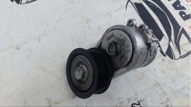 Натяжна планка поліклинового ременя Volkswagen Passat B6