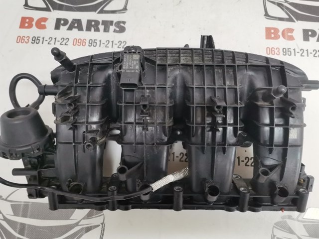 Колектор впускний 06L133201 VAG