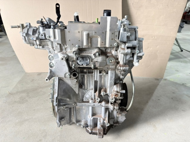 Двигун у зборі 101026RD0A NISSAN