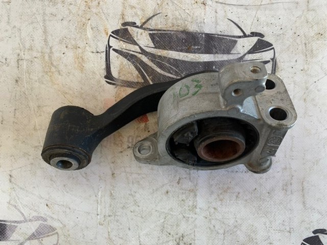 Подушка коробки передач 113604RA0A NISSAN