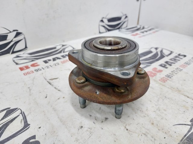 Маточини передніх коліс 13524087 GM
