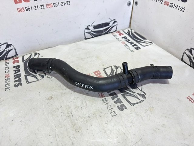 Водопровідна труба 1370A627 MITSUBISHI