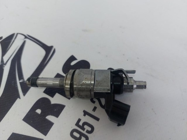 Форсунка дизельна в зборі, розпилювач + тримач 166006RA0A NISSAN