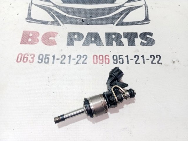 Форсунка паливна 166006RC1C NISSAN