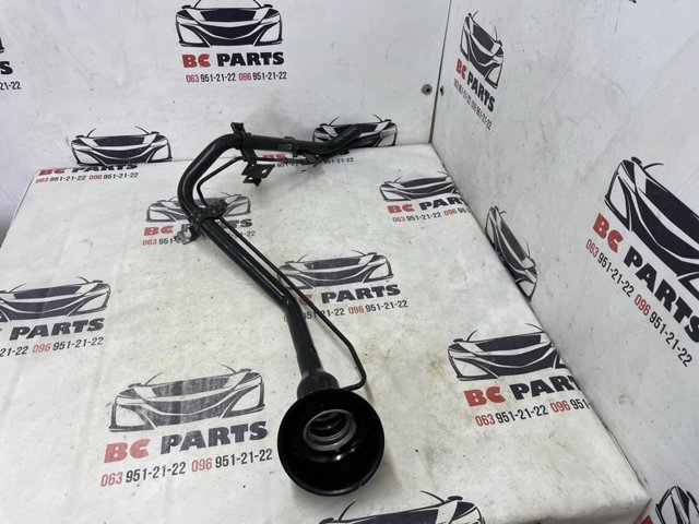 Шланг заливної горловини, паливного бака 172215RL0B NISSAN