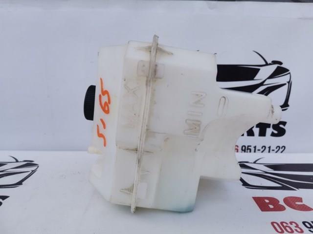 Водяний бачок системи охолодження 217103TA1A NISSAN
