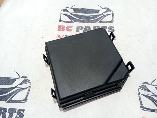 Кришка блоку запобіжників 284B94BA0B NISSAN