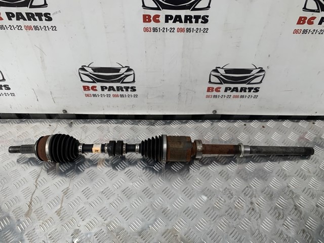 Привід передній правий 391006RA6A NISSAN