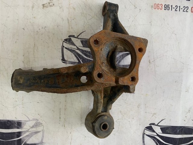 Цапфа - поворотний кулак заднім виходом, 4230406100 TOYOTA