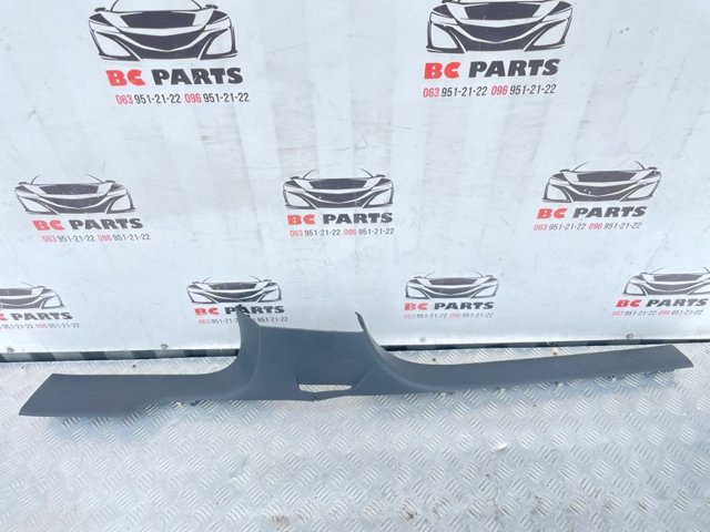 Накладка на поріг, ліва 4M0853369B VAG