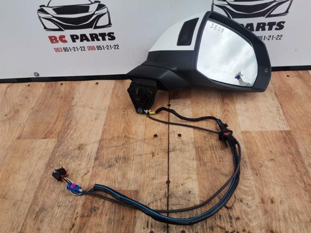 Праве бічне дзеркало 4M1857410L VAG