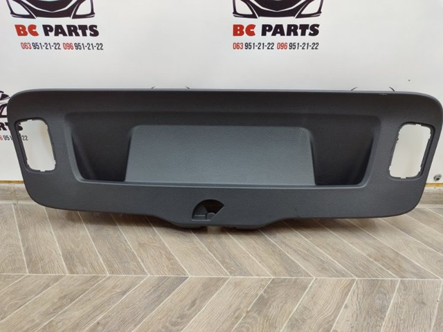 Облицювання ляди 561867605 VAG