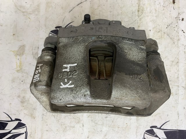 Супорт гальмівний, передній, правий 58130D4100 HYUNDAI