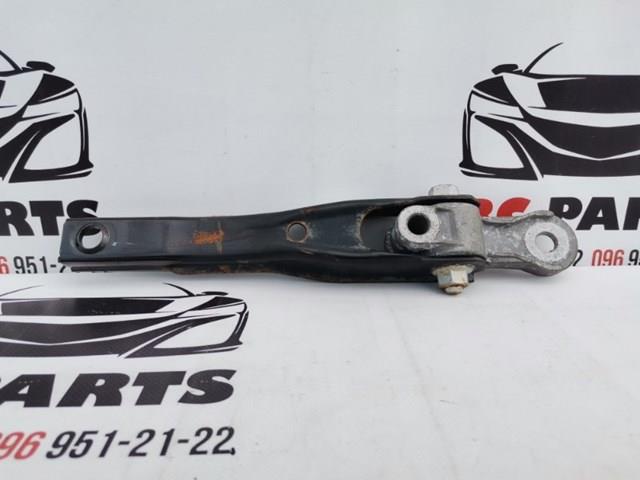 Опора двигуна задня 5Q0199855C VAG