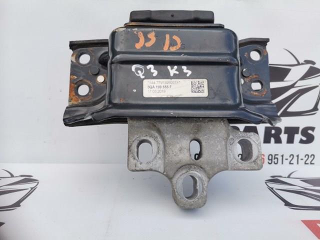 Ліва подушка двигуна Audi Q3