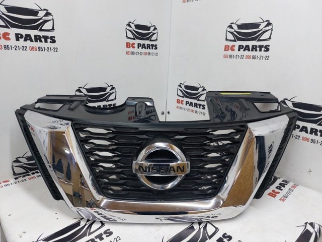 Облицювання радіатора 623106FR0A NISSAN