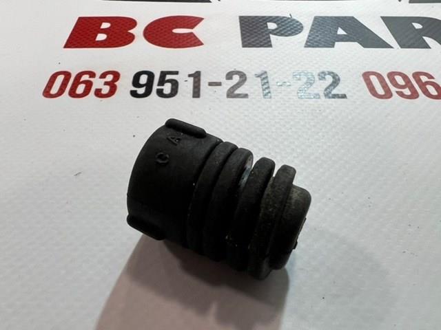 Буфер капота гумовий 628407S00A NISSAN