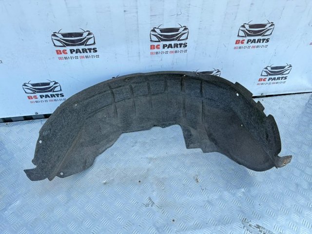 Підкрилок заднього крила, лівий 767496RA0A NISSAN
