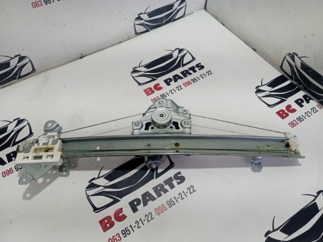 Склопідйомник передньої правої двері 807206RR0A NISSAN
