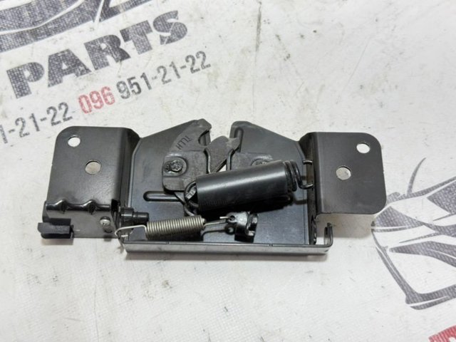 Замок кришки капота 81130D9000 HYUNDAI