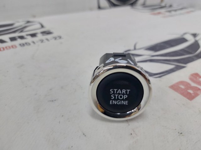 Кнопка запуску двигуна 8610A150 MITSUBISHI