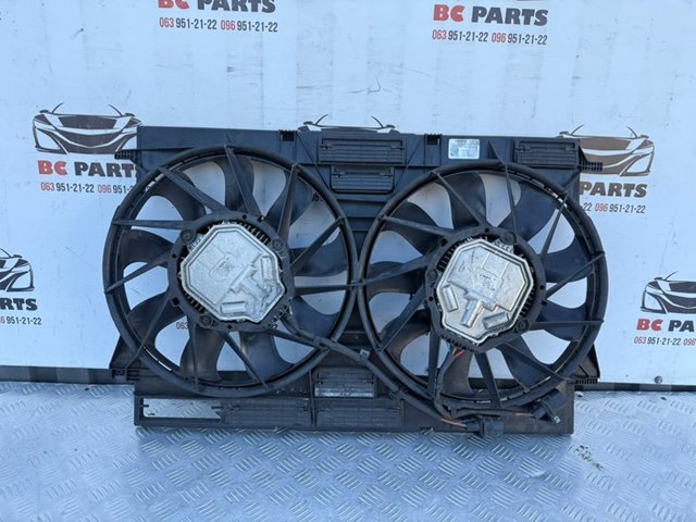 Облицювання рамки радіатора 8W0121003D VAG