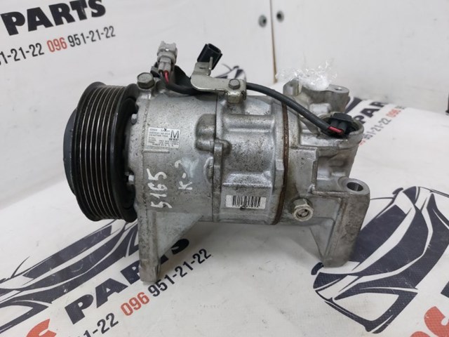 Компресор холодоагенту 926005AA0A NISSAN