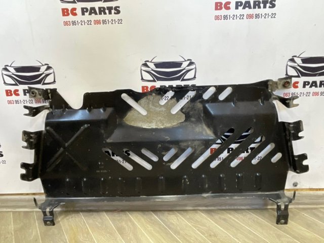 Щит запобіжний 9676824680 PEUGEOT