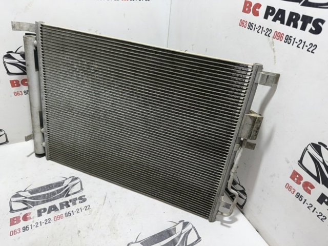 Трубопроводи і радіатор кондиціонера 97606D7000 HYUNDAI