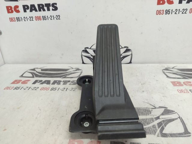 Педаль газу (акселератора) BCKA41600A MAZDA