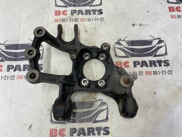 Цапфа - поворотний кулак заднім виходом, K0702611X MAZDA