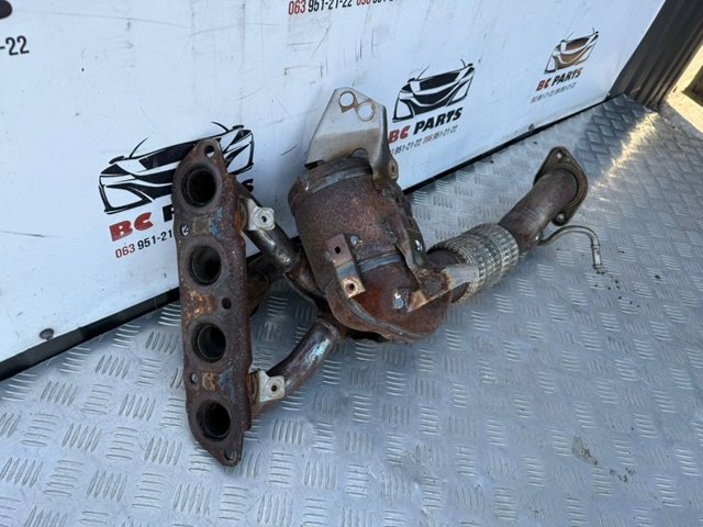 Газопроводи (колектор випускний) PY1G2050X MAZDA