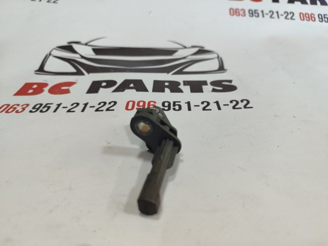 Датчик АБС задній лівий WHT003859B VAG