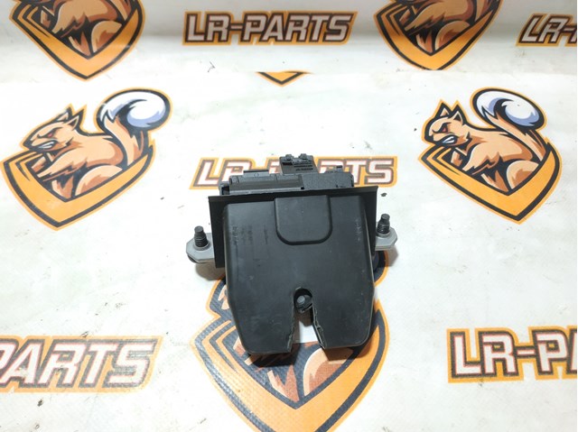 Замок дверей багажника Land Rover Freelander 2