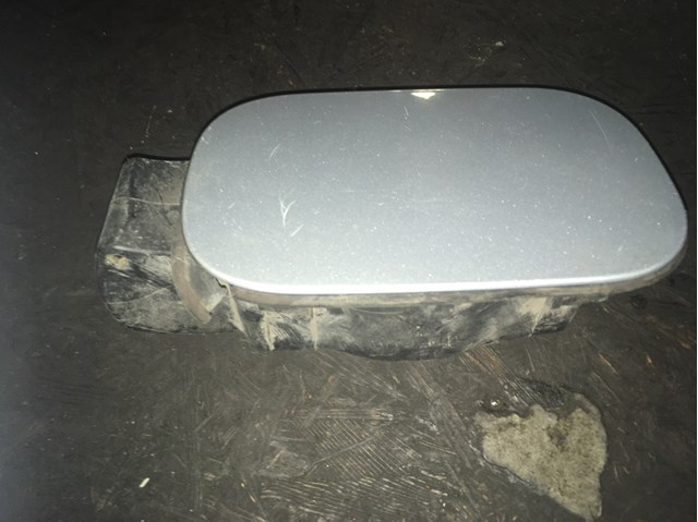 Заливна горловина бензобака AH2227936AB LAND ROVER
