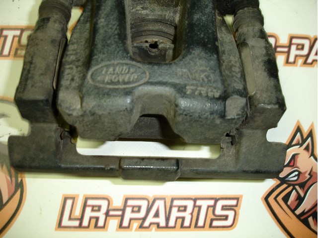 Скоба супорту заднього AH422B512BB LAND ROVER